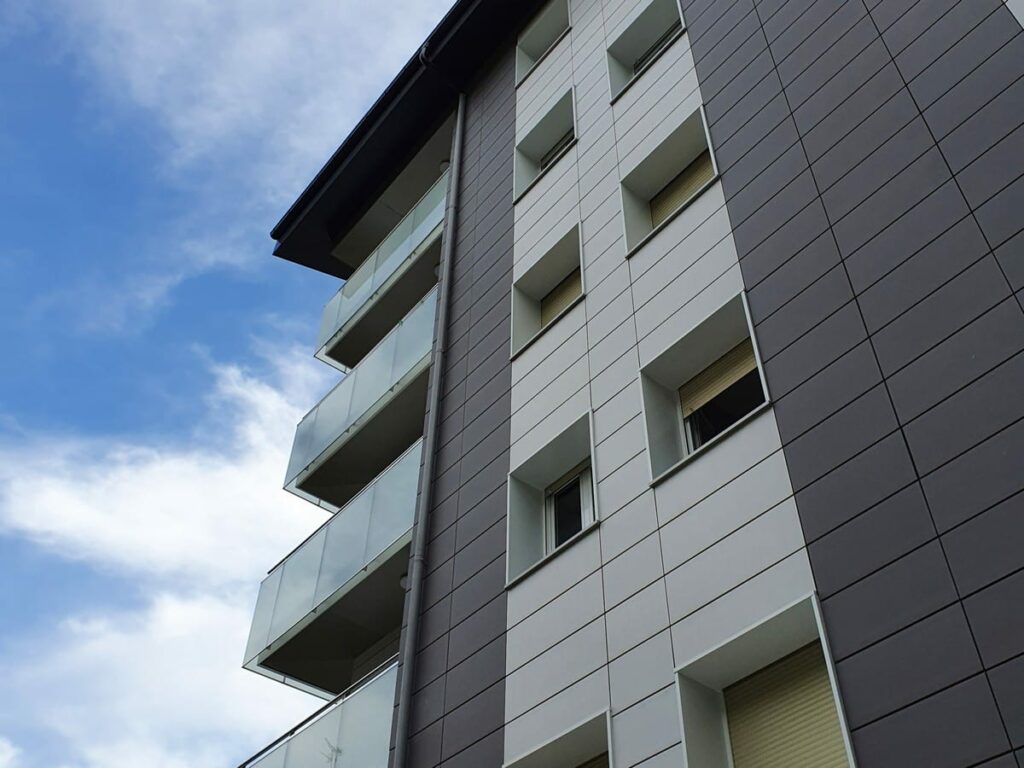 escolta-real-65-67-69-donostia-1