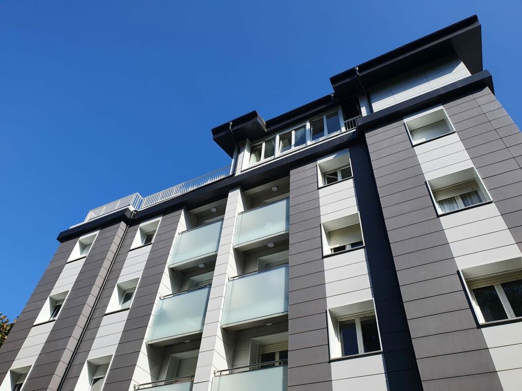 escolta-real-65-67-69-donostia-4